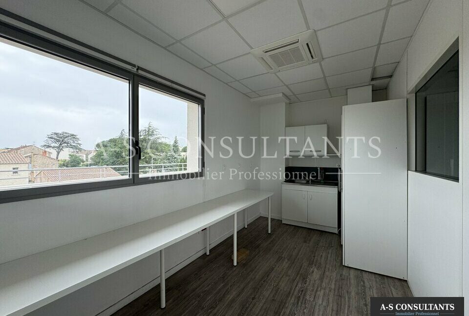 BUREAUX LOCATION BAGNOLS SUR CEZE 031508660_30_0015_4.jpg