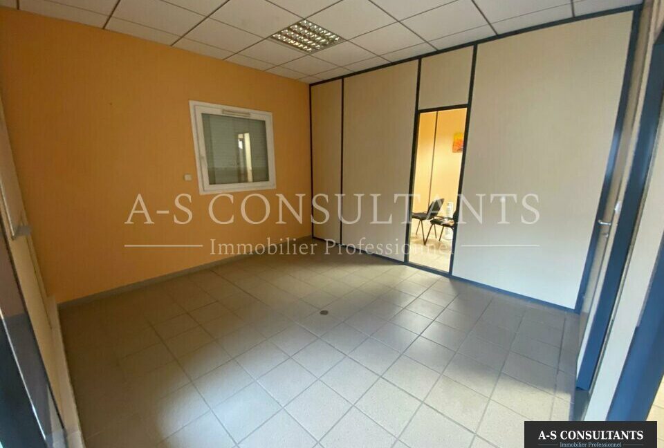 BUREAUX LOCATION CHABEUIL 701646620_26_0097_3.jpg