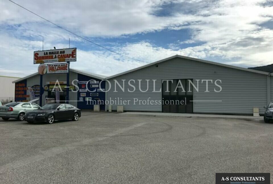 LOCAL COMMERCIAL LOCATION ARBENT 370968866_01_0100_5.jpg