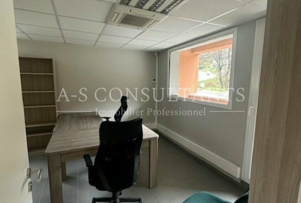 BUREAUX LOCATION SAINT JEAN DE MAURIENNE 603813949_73_0115_3.jpg